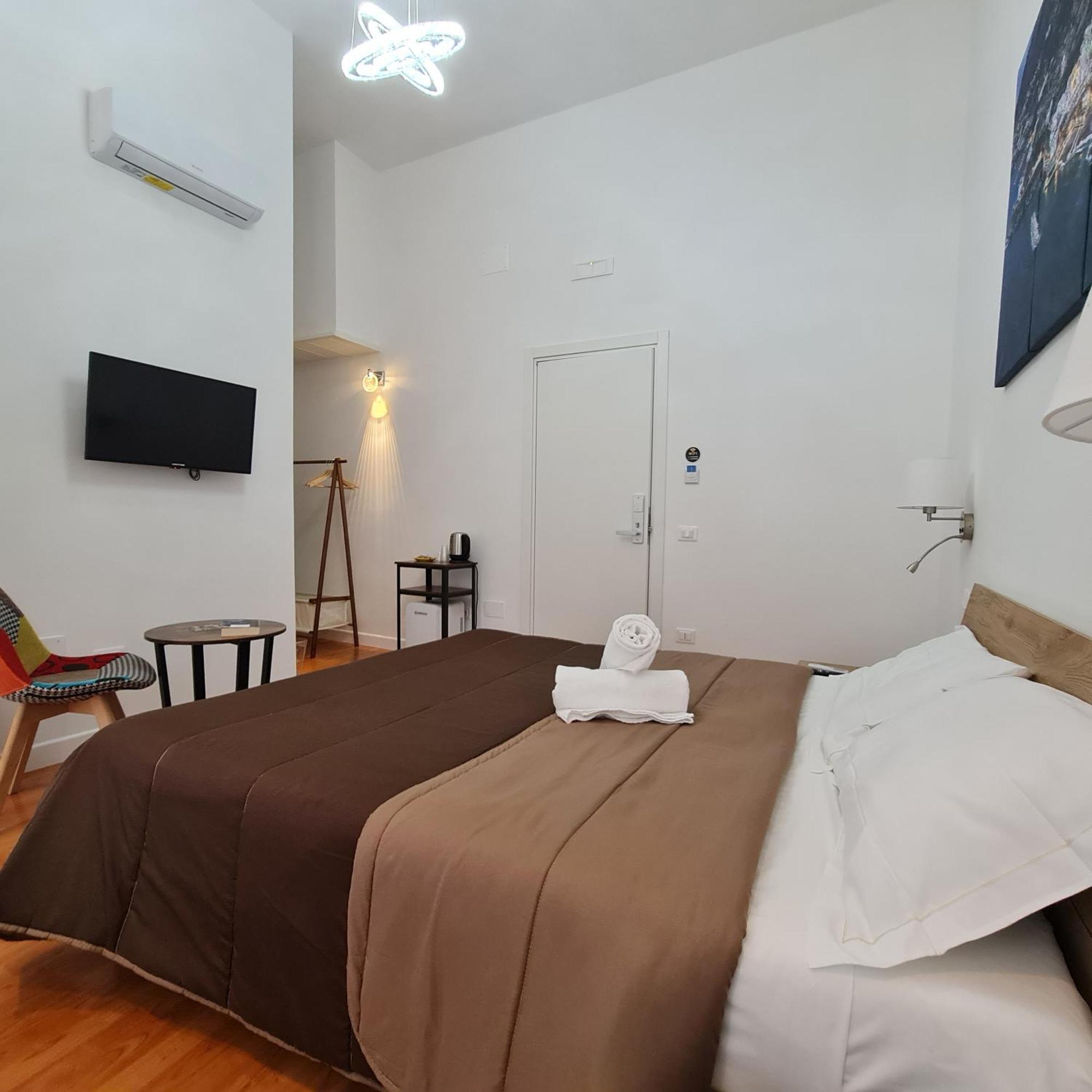 Mare Fuori B&B 萨莱诺 外观 照片