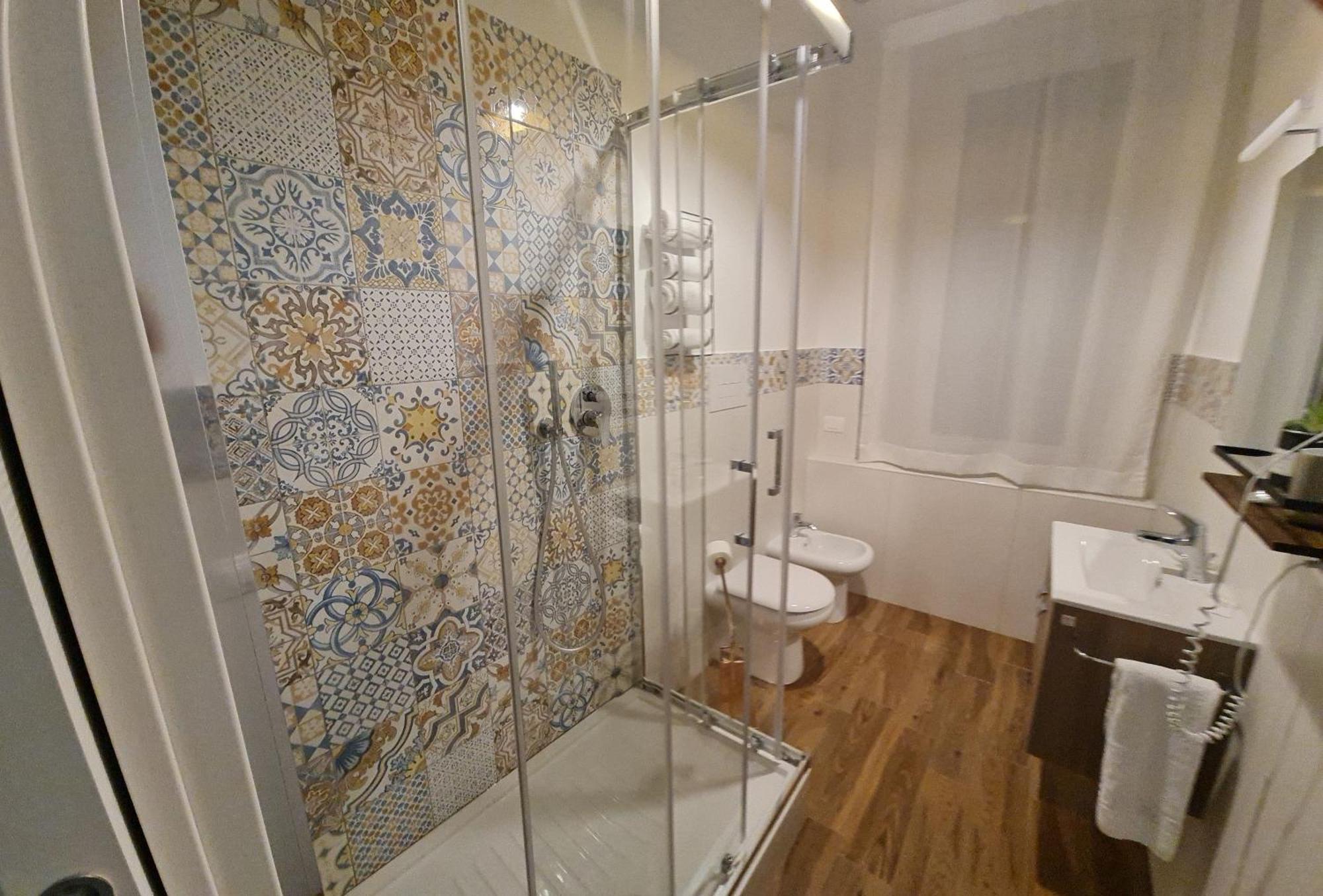 Mare Fuori B&B 萨莱诺 外观 照片